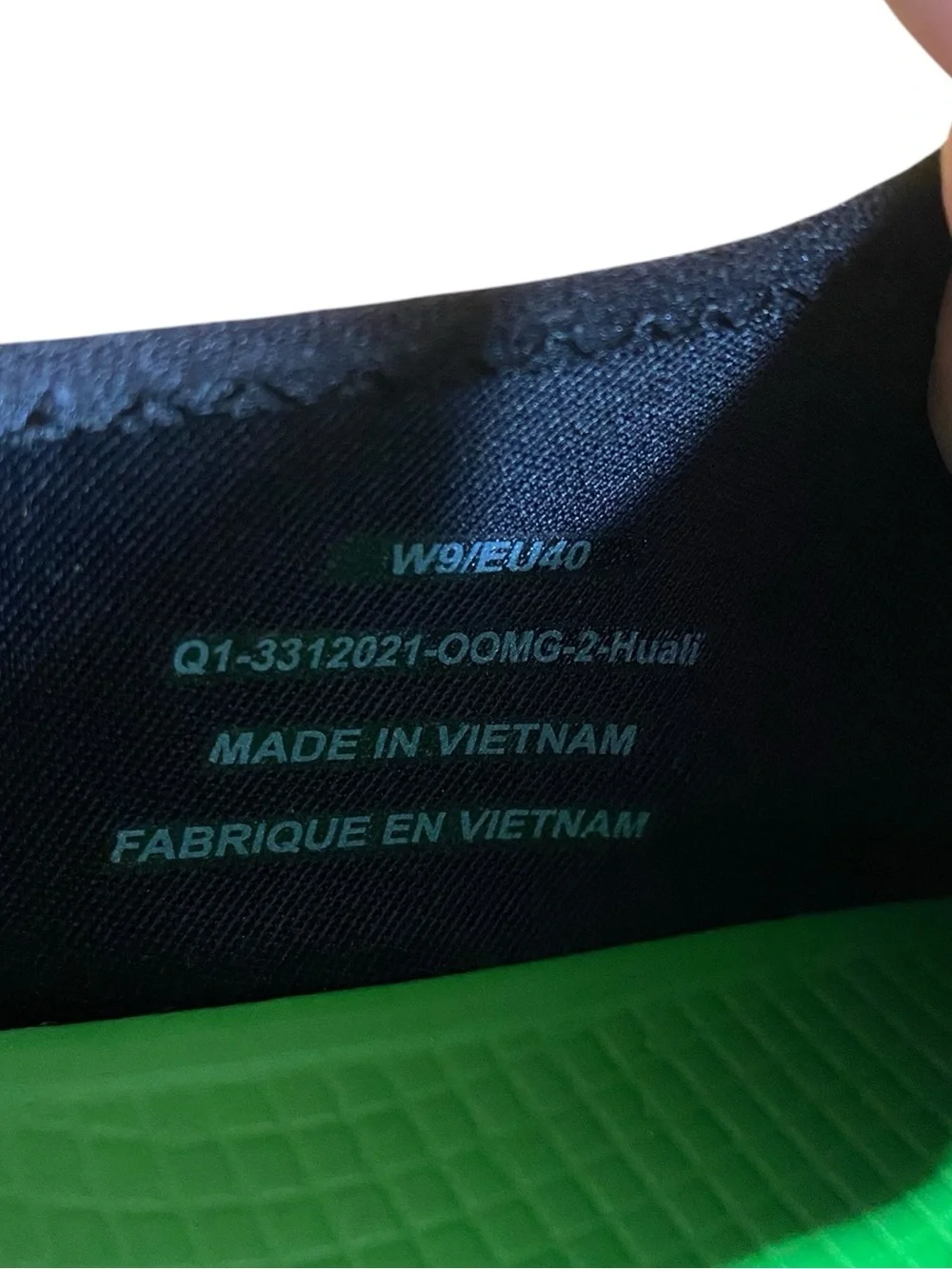 Oofos Huali Slip Ons